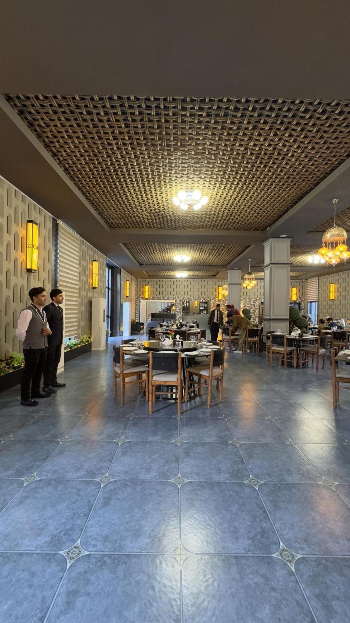 Iyi Luxury Inn Swat Saidu Sharif Dış mekan fotoğraf