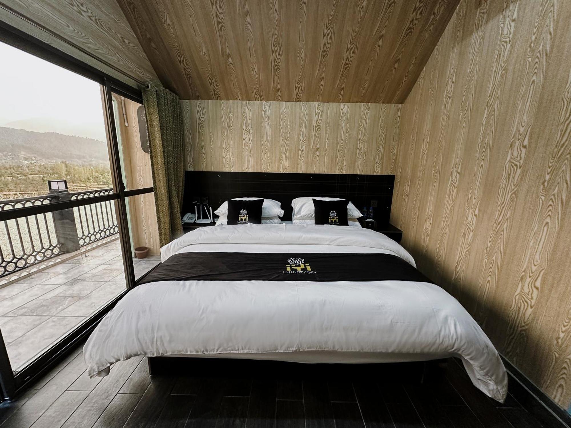 Iyi Luxury Inn Swat Saidu Sharif Dış mekan fotoğraf