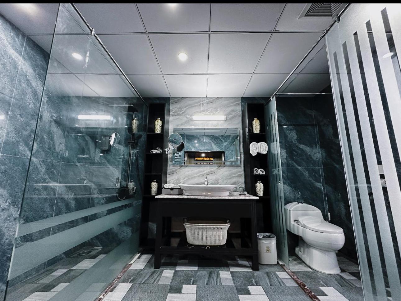Iyi Luxury Inn Swat Saidu Sharif Dış mekan fotoğraf