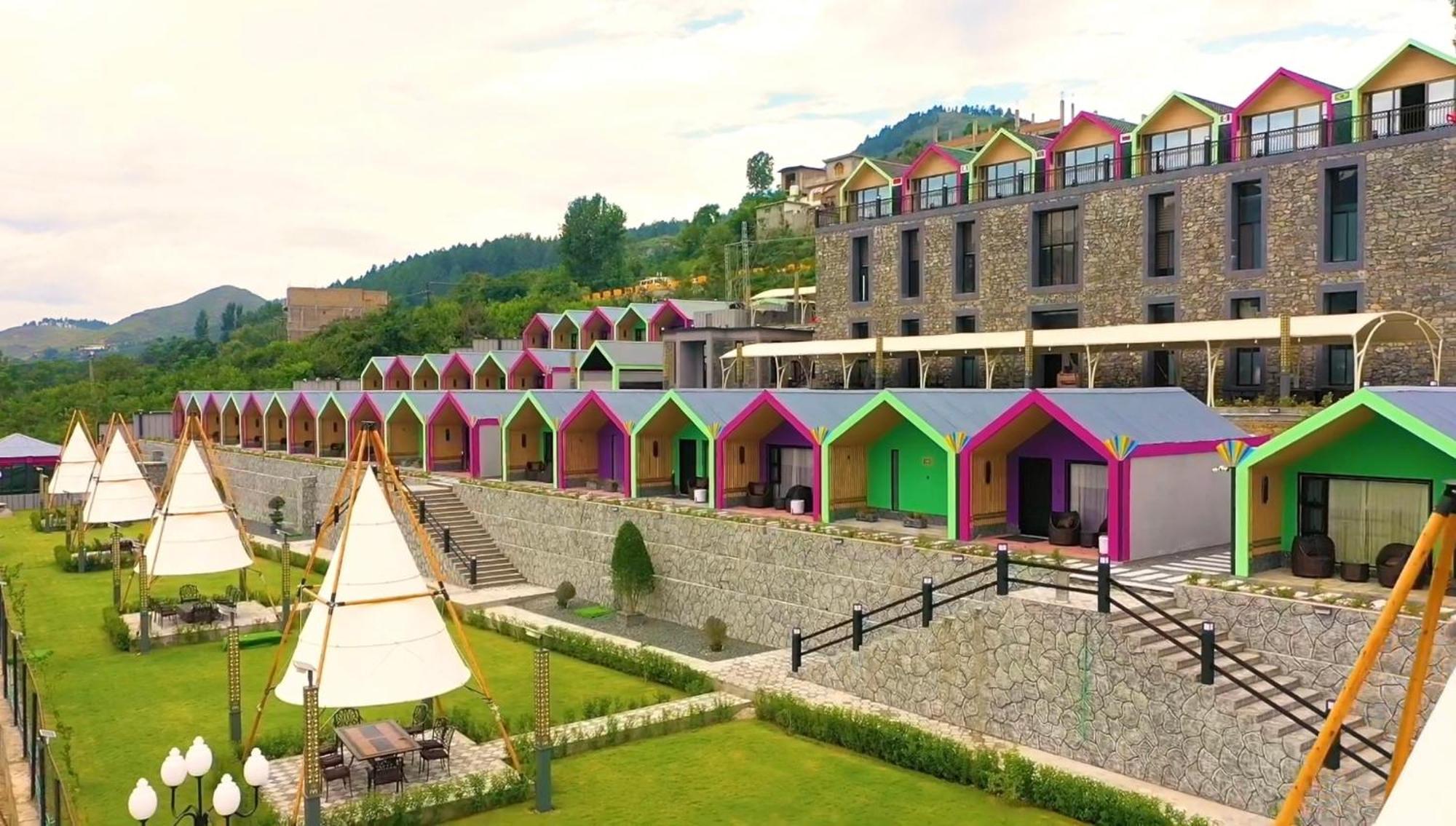 Iyi Luxury Inn Swat Saidu Sharif Dış mekan fotoğraf